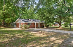 139 Merrydell Dr, Ozark, AL 36360