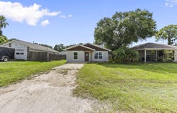 1320 21st Avenue SW, Vero Beach, FL 32962