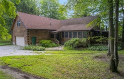 12063 State Route 44, Mantua, OH 44255
