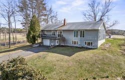 360 Church Road, Brunswick, ME 04011