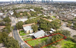 2421 S 5th St, Austin, TX 78704