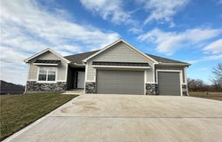11804 E 231st Street, Peculiar, MO 64078