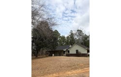 1100 Freeny Rd, Carthage, MS 39051