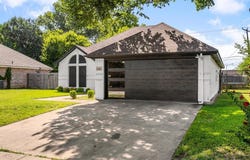 823 Irene Street, Burleson, TX 76028