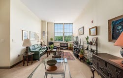 24 Cobblestone Ln 603, Gloucester, MA 01930
