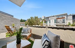 1222 N Kings Rd, West Hollywood, CA 90069
