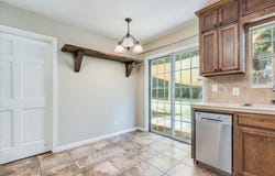 609 Cottonwood ST, Lockhart, TX 78644