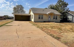 901 N Lee Street, Altus, OK 73521