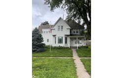 18 Cedar Street, Schleswig, IA 51461