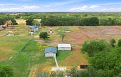 601 Lake By Dr, Kemp, TX 75143