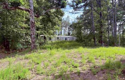 950 FEDDIE DAVIS Rd, Selmer, TN 38375-5460