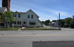 89 Mammoth Rd, Lowell, MA 01854