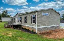 221 N Parkway Street, Dresden, TN 38225