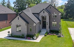 5962 Park, Washington Twp, MI 48095