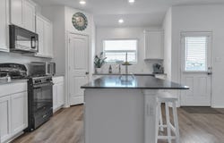 408 Sebring CIR, Hutto, TX 78634