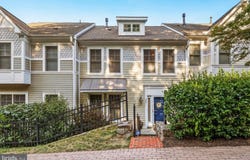 106 EDGEHILL DRIVE, OCCOQUAN, VA 22125
