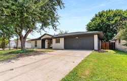 212 E Kearney Street, Mesquite, TX 75149