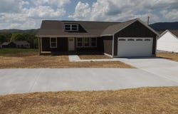 935 Shawanee Rd, Harrogate, TN 37752