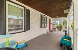 79 W Stewart St, Washington Boro, NJ 07882-1316