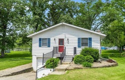 645 W 590 S, Wolcottville, IN 46795
