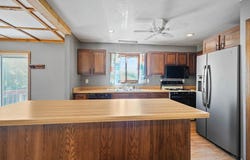 419 Heritage Road, Cedar Falls, IA 50613