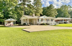 1229 Woodington Road, Kinston, NC 28504