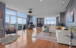 555 E 5th ST, Austin, TX 78701