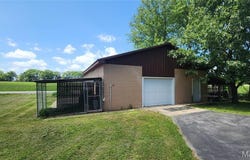 8739 Shawneetown Trail, Chester, IL 62233