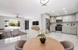 9044 N 16TH Drive, Phoenix, AZ 85021