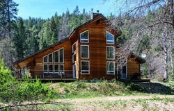 588 N Derrick Flat, Trinity Center, CA 96091