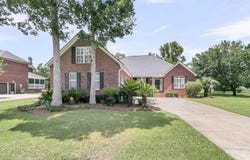 697 Hamlet Circle, Goose Creek, SC 29445
