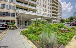 1301 S ARLINGTON RIDGE Road, ARLINGTON, VA 22202