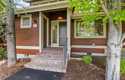 1277 Highland View Loop, Redmond, OR 97756