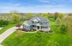 66 Crabapple Ct, IowaCity, IA 52246