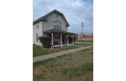 1100 13th St, Auburn, NE 68305