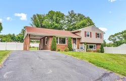 2604 McVitty RD, Roanoke, VA 24018