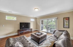 405 W Pierce Road, Itasca, IL 60143