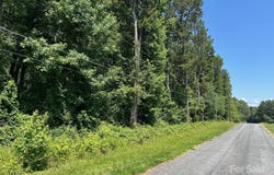 Brandon Drive unit: 5-8, Claremont, NC 28610