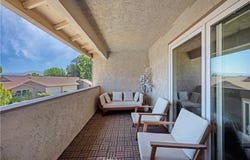 20078 Avenue Of The Oaks, Newhall, CA 91321