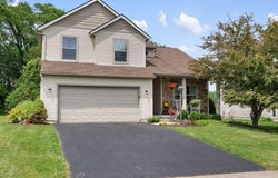 656 Brighton Street, Pickerington, OH 43147
