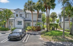 406 Harbour Pointe Way, Greenacres, FL 33413