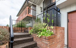 3985 UNIVERSITY St, Eugene, OR 97405