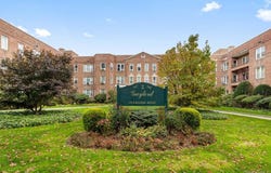 2 Overlook Road, White Plains, NY 10605