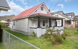 513 Washington Ave, Paintsville, KY 41240