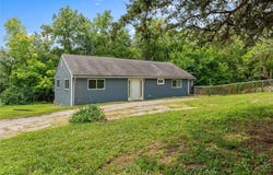 344 Clark Road, Excelsior Springs, MO 64024
