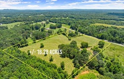 4169 Clarks Bridge, Gainesville, GA 30506