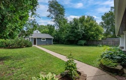 11717 W Watertown Plank Rd, Wauwatosa, WI 53226