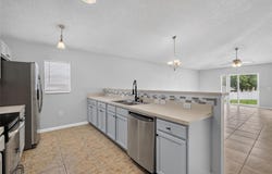 2225 SANDRIDGE Circle, EUSTIS, FL 32726