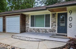 905 Hickory Ridge, Lilburn, GA 30047