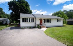 121 Alfred Lord Blvd, Taunton, MA 02780